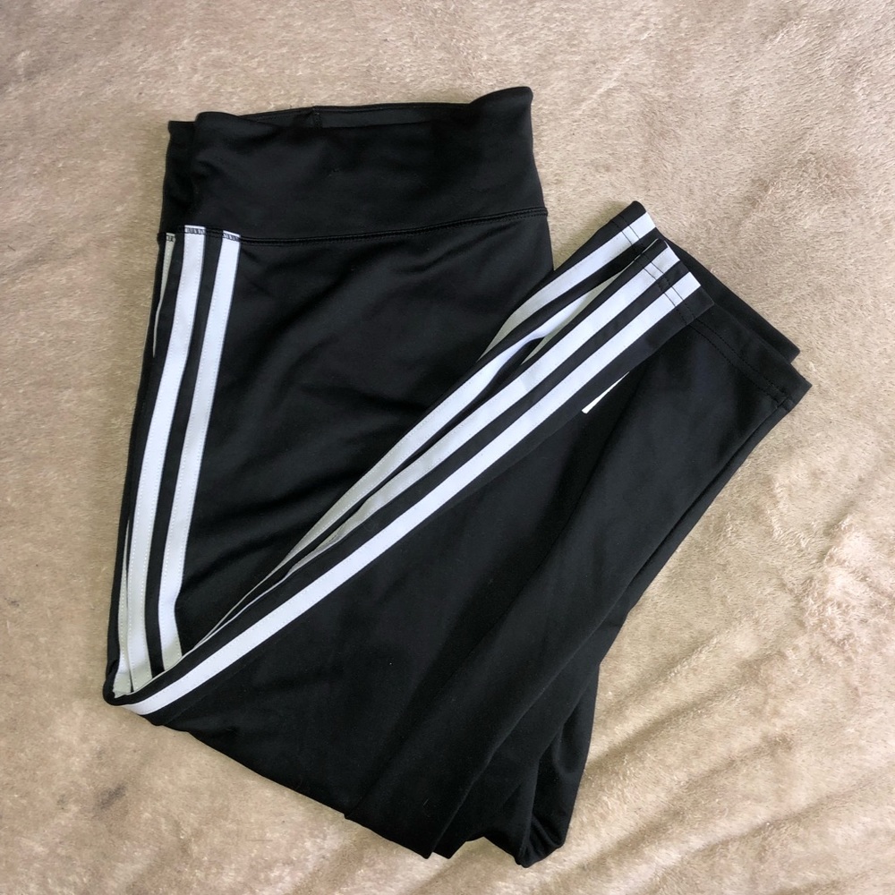 Cropped Adidas Leggings